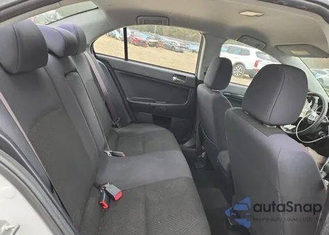 2017 Mitsubishi Lancer Es z USA, uszkodzony, nr VIN JA32U2FU3HU005070